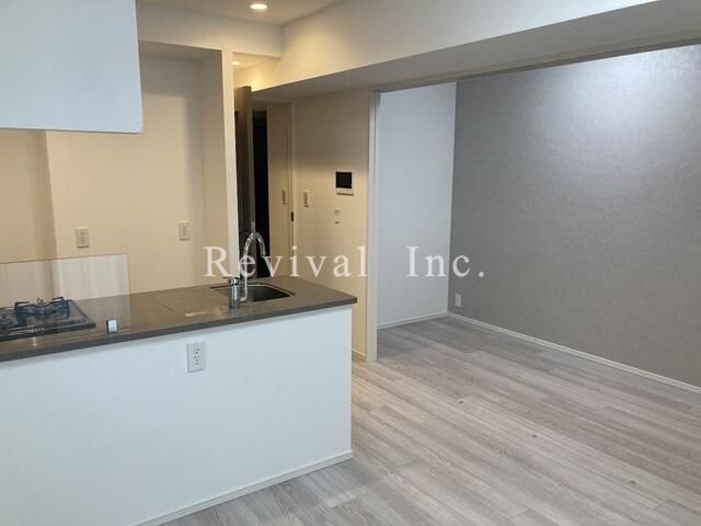 居室・リビング　開放感あるリビングでございます