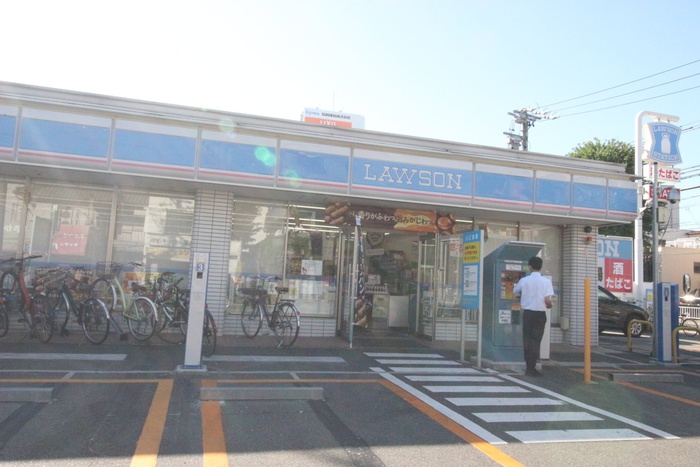コンビニ　ローソン本陣駅前店（コンビニ）まで120m