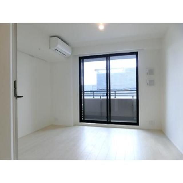 居室・リビング　ゆったりとした居間です