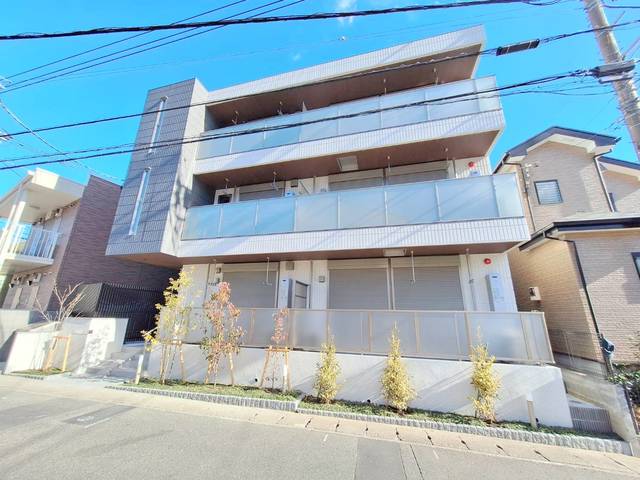 建物外観　築浅２０２４．１完成　旭化成のＺＥＨ Ｍ対応物件