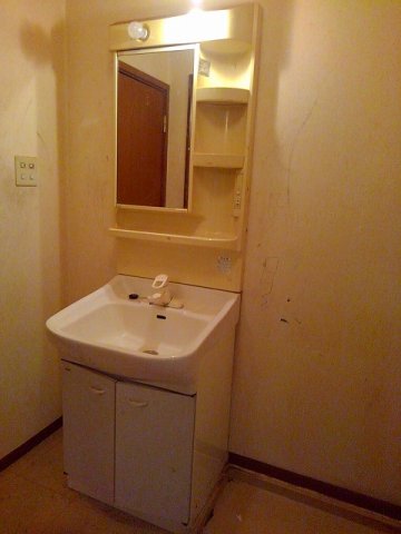 洗面設備　忙しい朝には欠かせない洗面所です