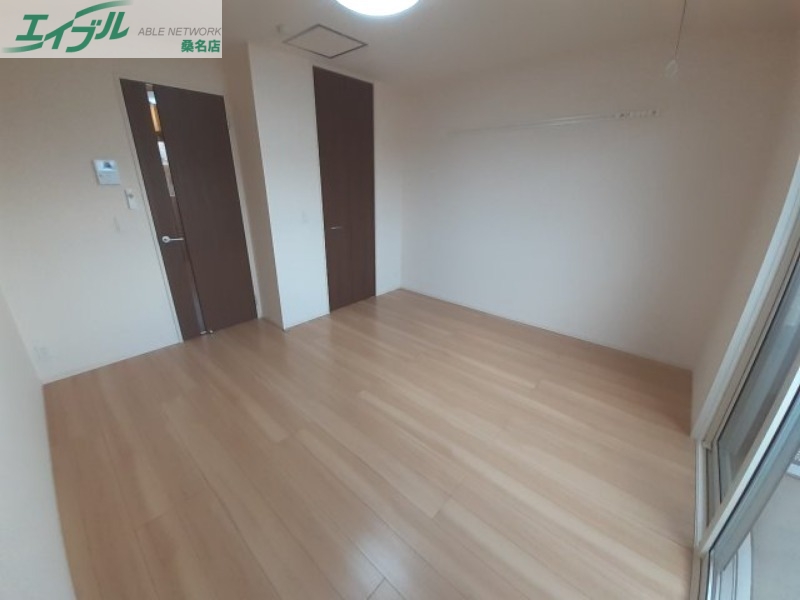 居室・リビング　別部屋同タイプ