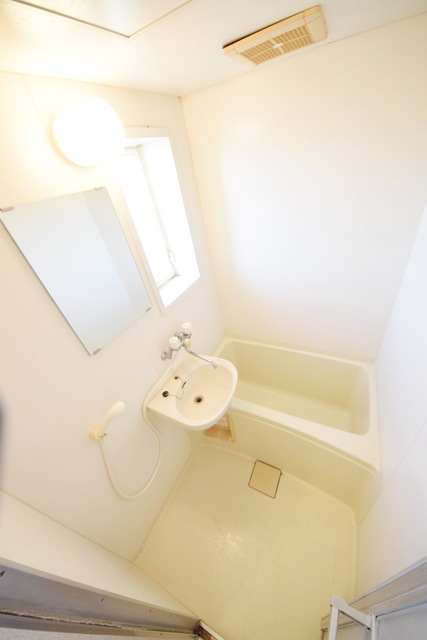 バス・シャワールーム　～疲れを癒しましょう～