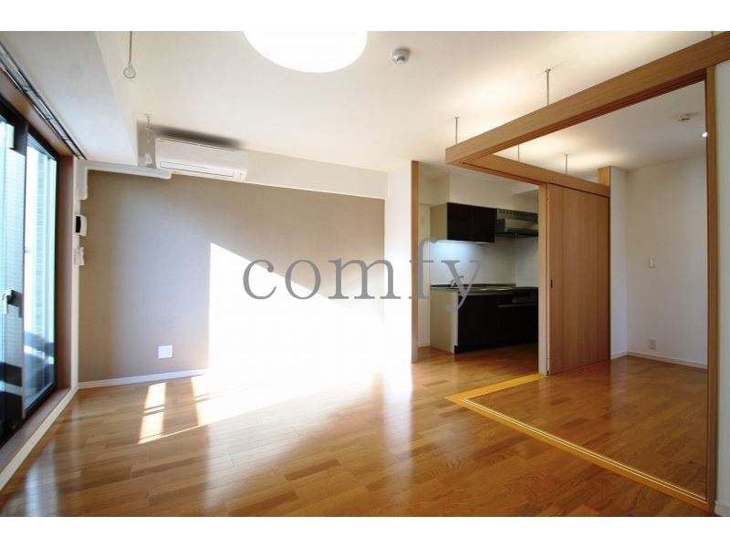 居室・リビング　日当りの良いリビングダイニング