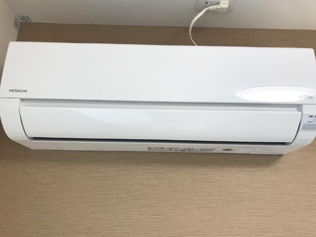 居室・リビング　リビング　エアコン