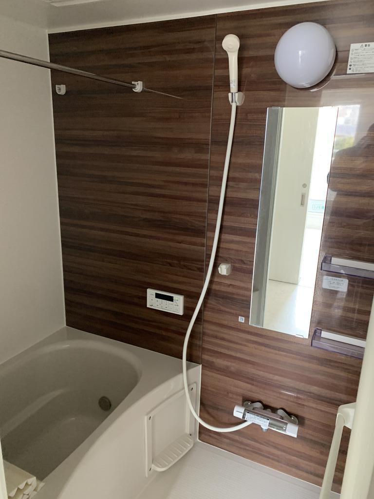 バス・シャワールーム　※他の号室の写真です