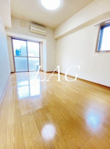 居室・リビング　洋室のお部屋です。