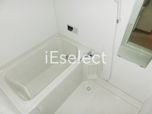 バス・シャワールーム　綺麗なバスルーム。