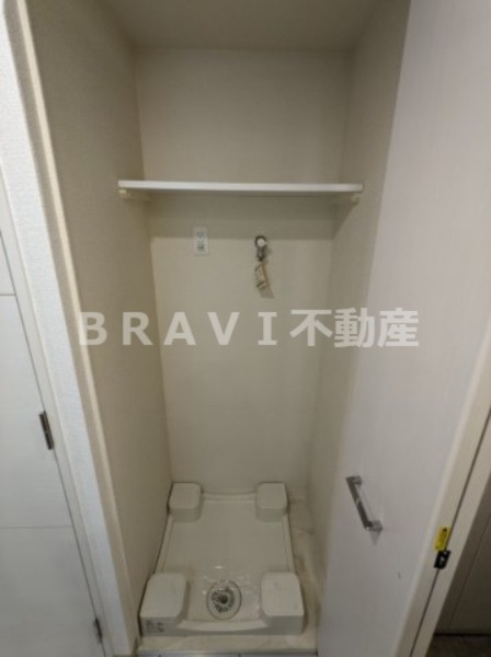 その他設備　【プレサンス谷町アルファ】洗濯機置場