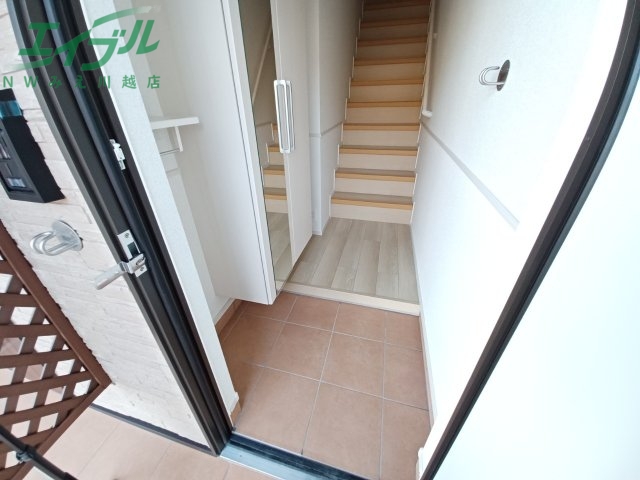 玄関　同型タイプの画像です