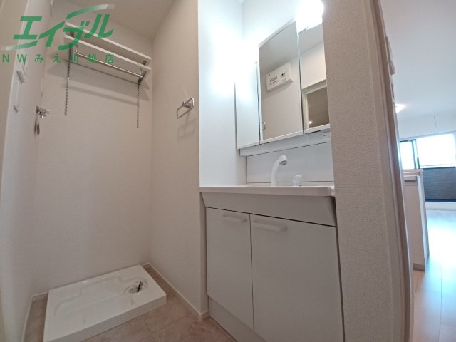 洗面設備　同型タイプの画像です