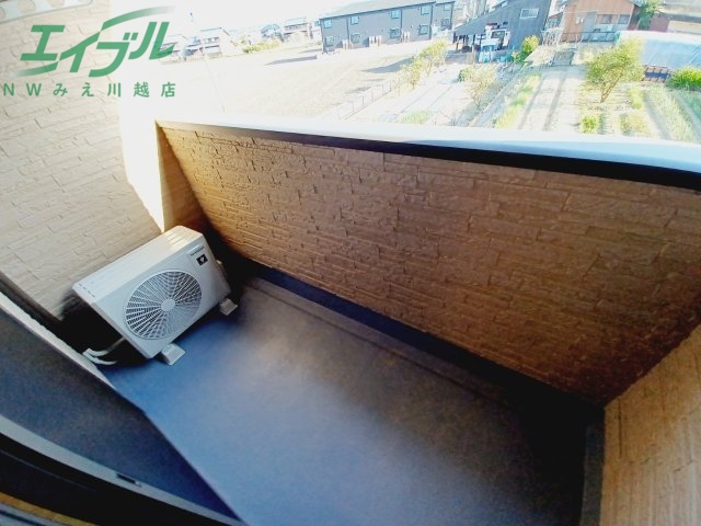 バルコニー　同型タイプの画像です