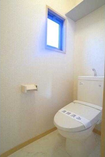 トイレ　清潔感のあるトイレです