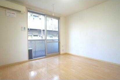 居室・リビング　リビングです　以下別号室参考写真です