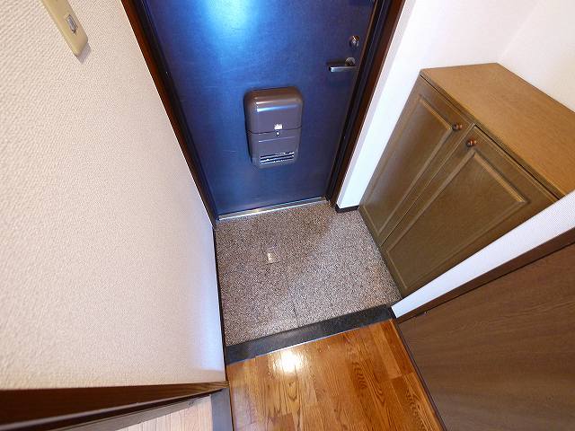 玄関　落ち着いた玄関です