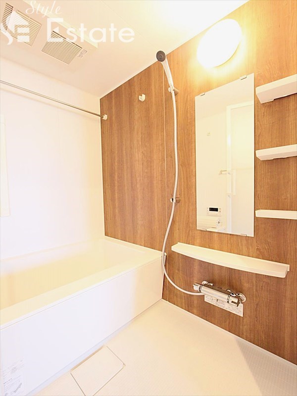 バス・シャワールーム　バスルーム