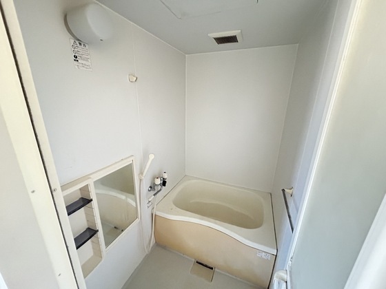 バス・シャワールーム　※改装前のお写真です