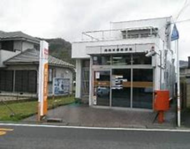 郵便局　海南本郷郵便局（郵便局）まで733m