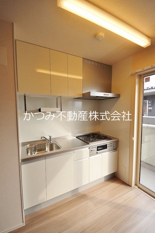 キッチン　※別号室参考写真