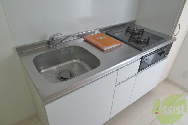 キッチン　システムキッチンで使い勝手も良さそうです。