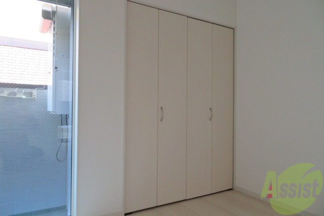 収納　収納は横幅もあり使いやすそうですね。奥行も気になりますね。