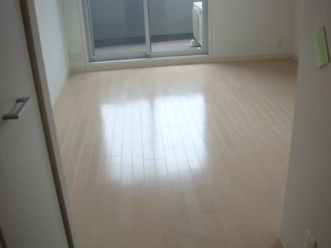 居室・リビング　室内