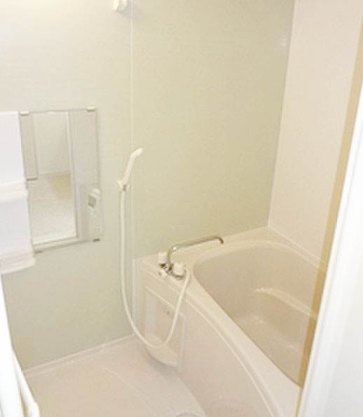 バス・シャワールーム　★ゆったりとできる広さの浴槽★