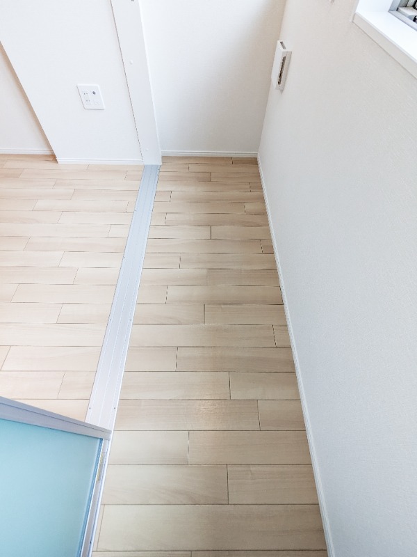 バルコニー　図面と現状に相違がある場合には現状を優先