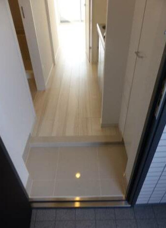 玄関　リヴシティ横濱末吉町