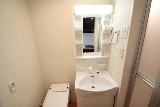 洗面設備　※別部屋の写真です