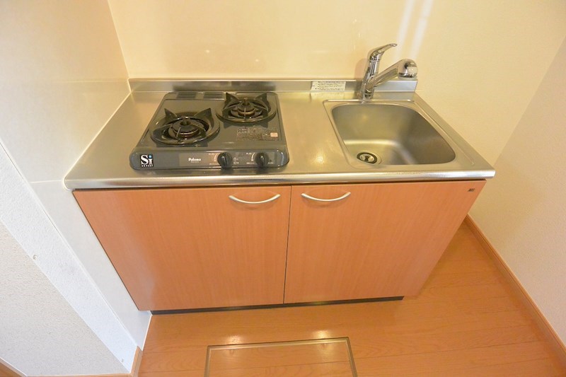 キッチン　2口コンロ付き