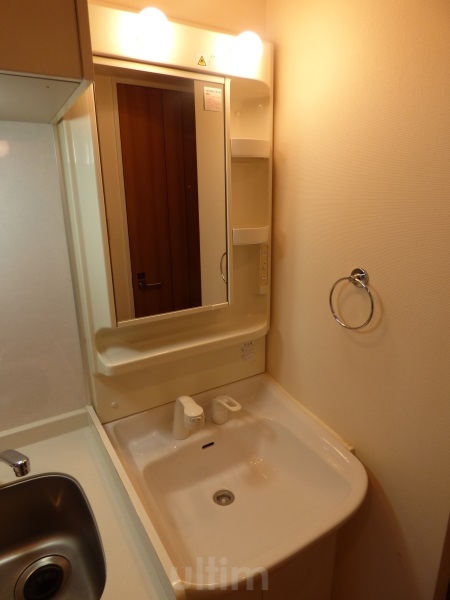 洗面設備　※別のお部屋の写真です