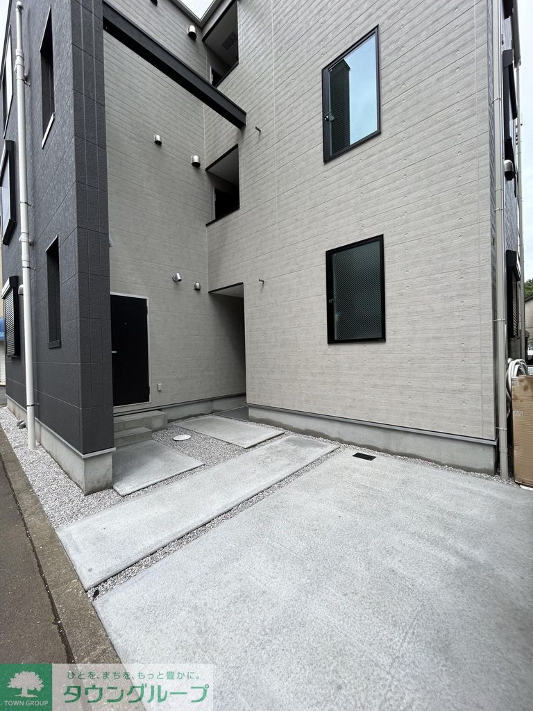 エントランス　バルコニー