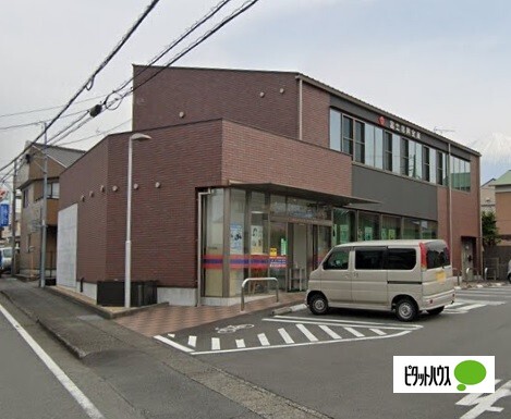 銀行　富士信用金庫富士宮支店（銀行）まで306m