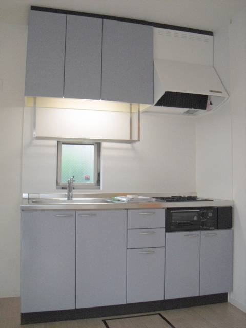 キッチン　料理の幅が広がるグリル付ガス２口システムキッチン