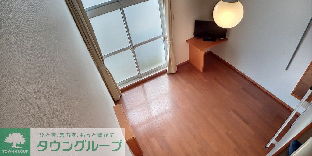 居室・リビング　1Fの床面は、フローリングです。