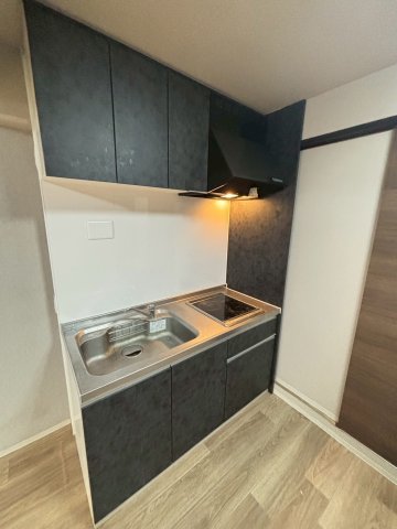 キッチン　コンパクトなキッチンで掃除もラクラク