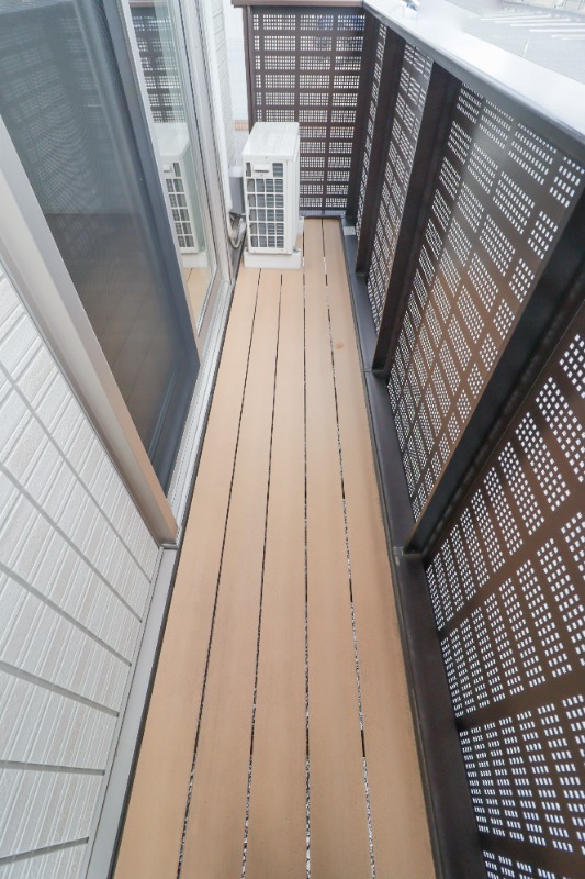 バルコニー　図面と現状に相違がある場合には現状を優先