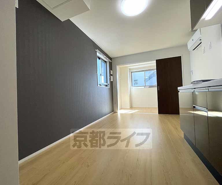 居室・リビング　広々して日当たりがいいです