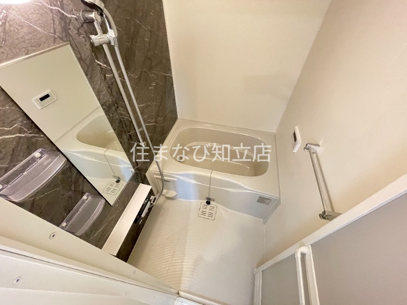 バス・シャワールーム　同型別部屋写真