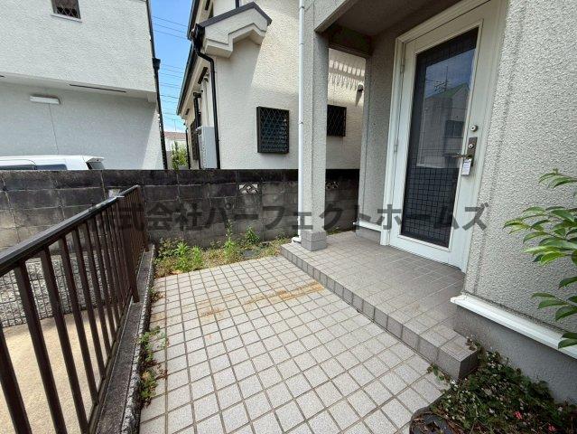 エントランス　建物の内部です