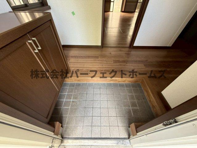 玄関　落ち着いた玄関です