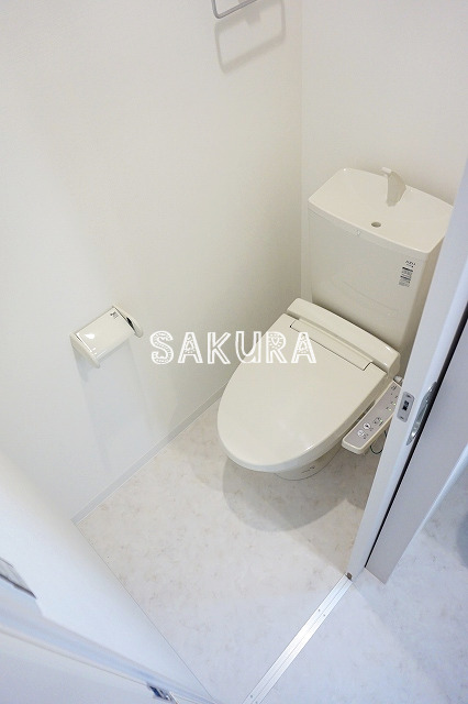 トイレ　落ち着いた色調のトイレです♪