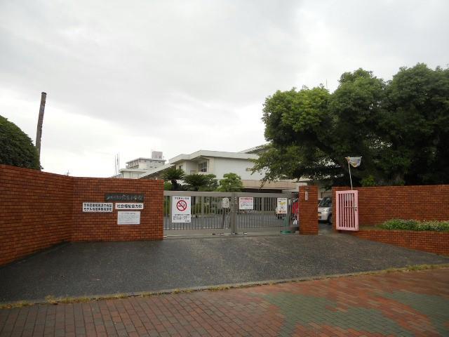 小学校　穴生小学校（小学校）まで250m