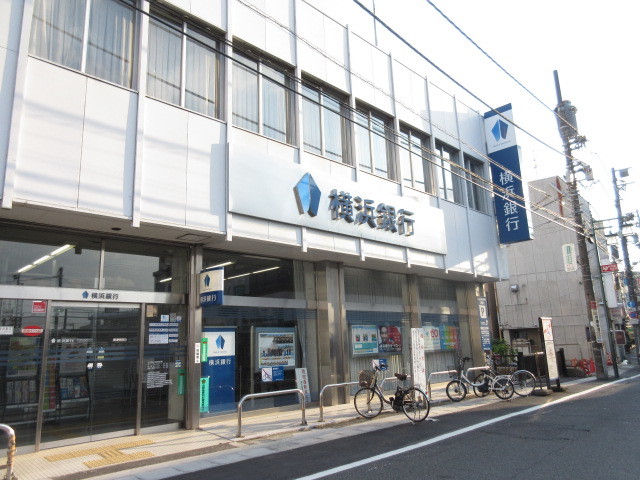銀行　横浜銀行長津田支店（銀行）まで646m