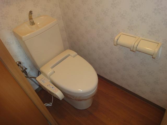 トイレ　シャワー付トイレ