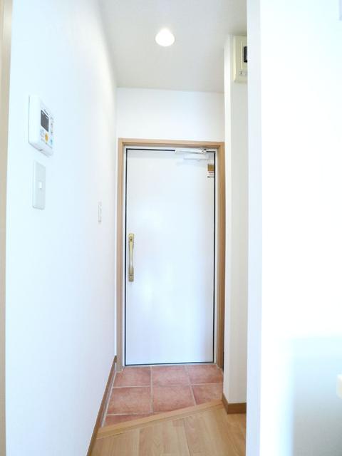 玄関　玄関※同物件・同仕様画像