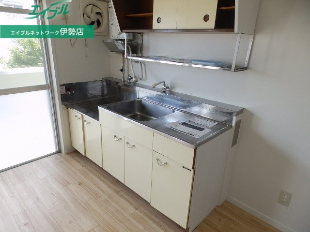 キッチン　同型参考写真
