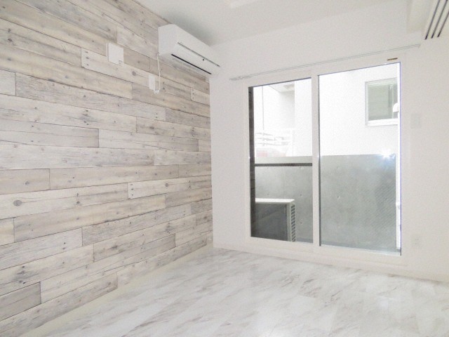 その他部屋・スペース　おしゃれなデザインクロスの洋室です♪