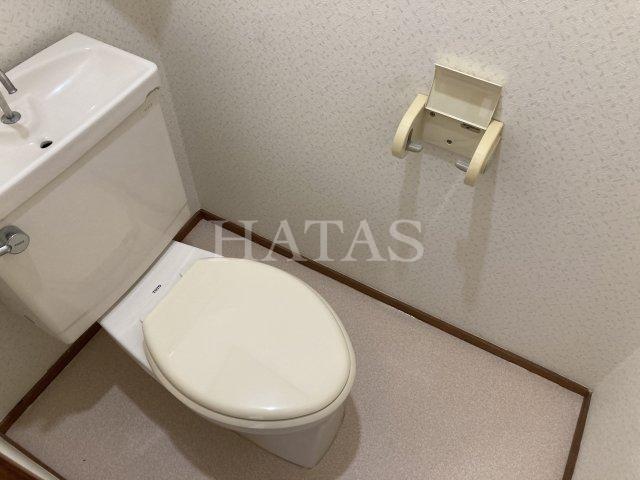 トイレ　同物件別部屋です。（間取り反転）